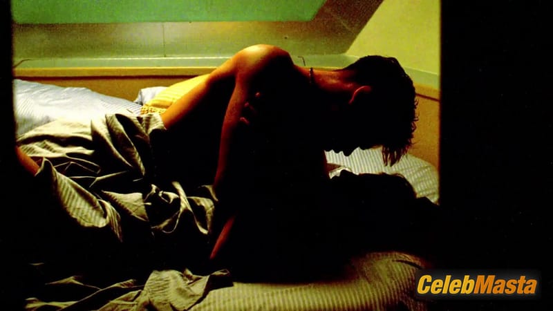 Jennifer Holland Photo Collection from Csi Miami photo 1