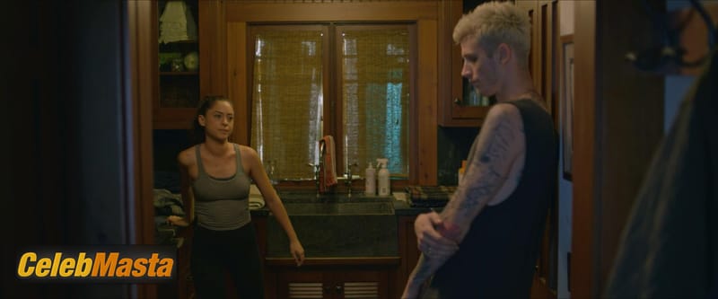 Rosa Salazar Photo Collection from Bird Box photo 4