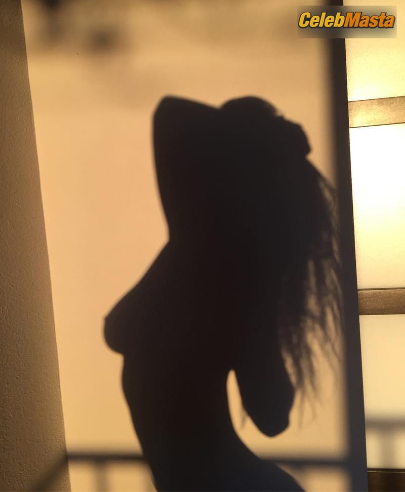 Lia Marie Johnson Photo Set: Instagram Photo photo 1