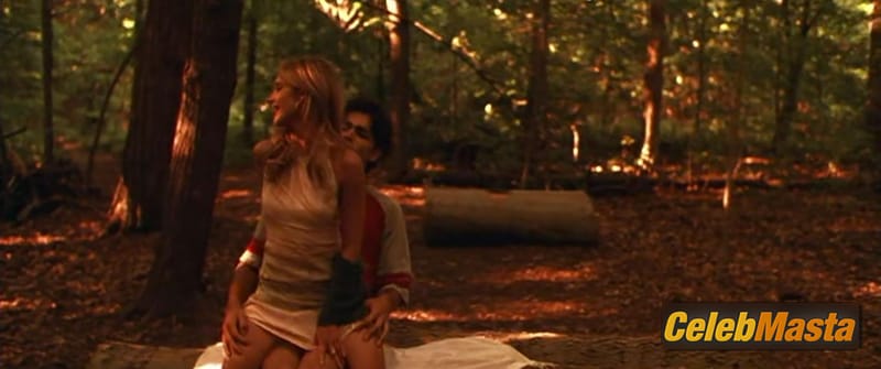 Sarah Michelle Gellar Photo Collection from Harvard Man photo 2