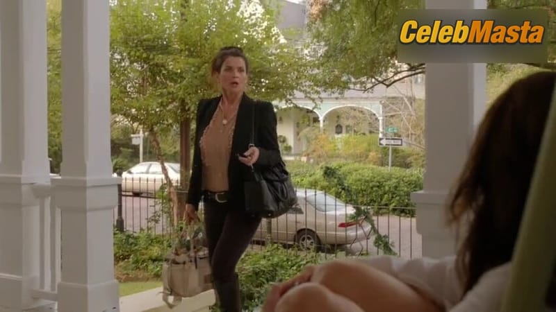 Photo Gallery: Madchen Amick in Witches Of East End photo 3
