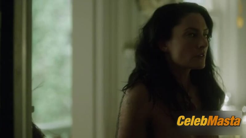 Photo Gallery: Madchen Amick in Witches Of East End photo 4