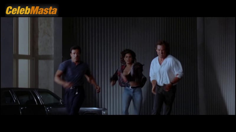 Teri Hatcher Photo Gallery from Tango & Cash photo 2