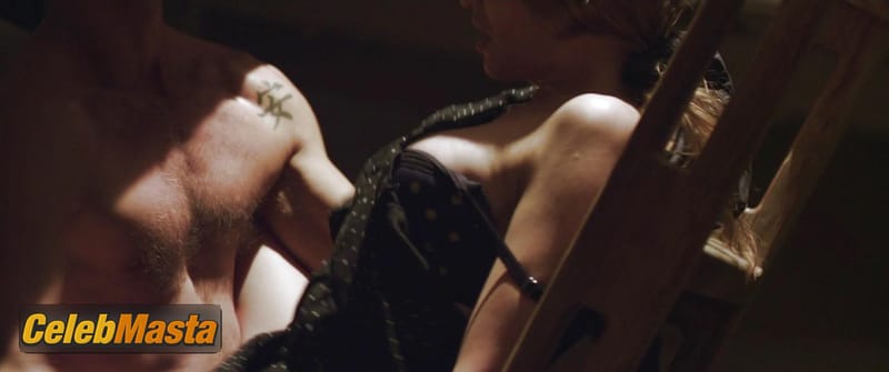 Laetitia Casta Scene Photos Gallery from Una Donna Per Amica photo 2