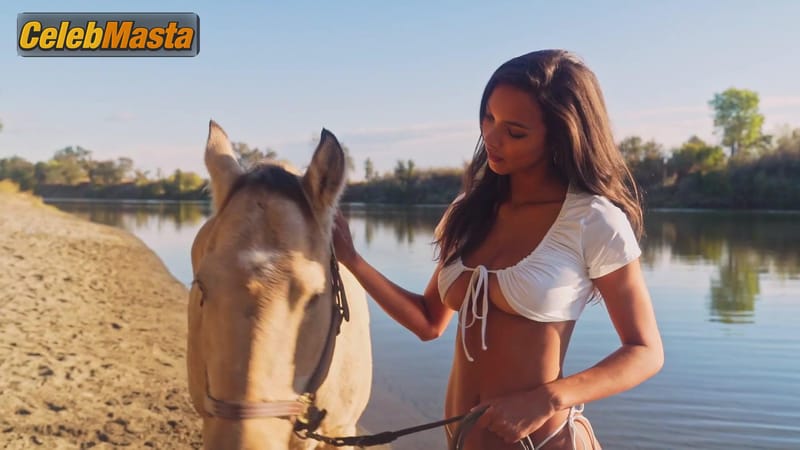 Lais Ribeiro Photos from Sports Illustrated Swimsuit 2021 photo 3
