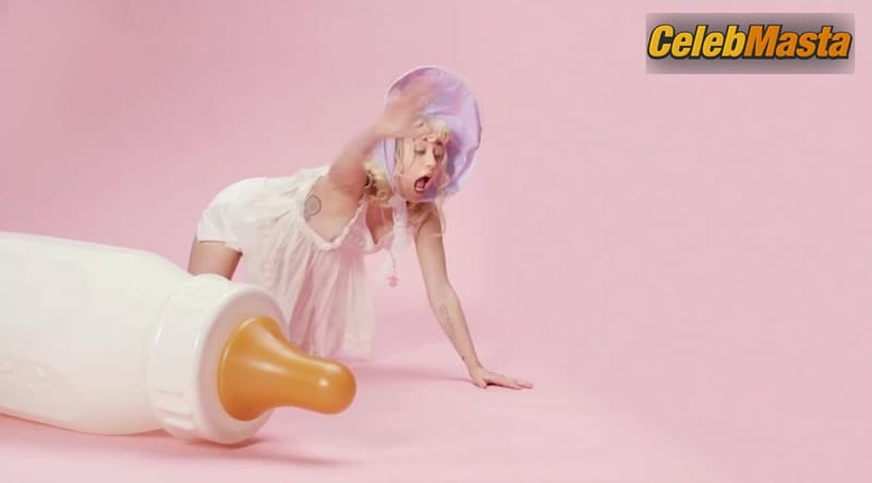 Miley Cyrus Scene Photos Gallery from Bb Talk photo 2