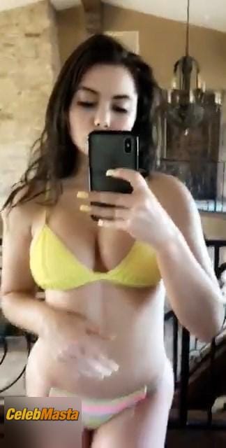 McKayla Maroney Pics: Tits In A Sexy Yellow Bikini photo 1