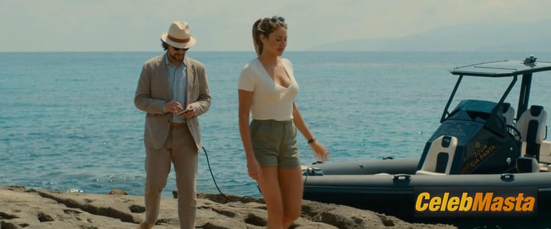 Shailene Woodley Photos from Killer Heat photo 2