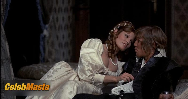 Raquel Welch Photos from The Three Musketeers photo 3