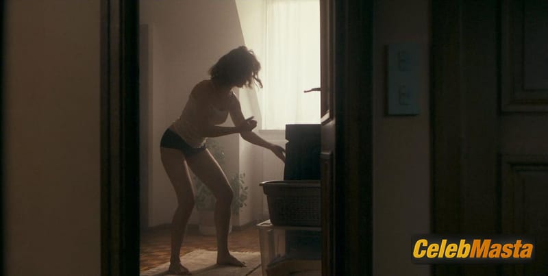 Olga Kurylenko Scene Photos Gallery from Other photo 3