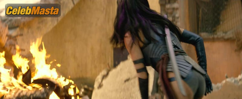 Olivia Munn Photo Set from X-men Apocalypse photo 2