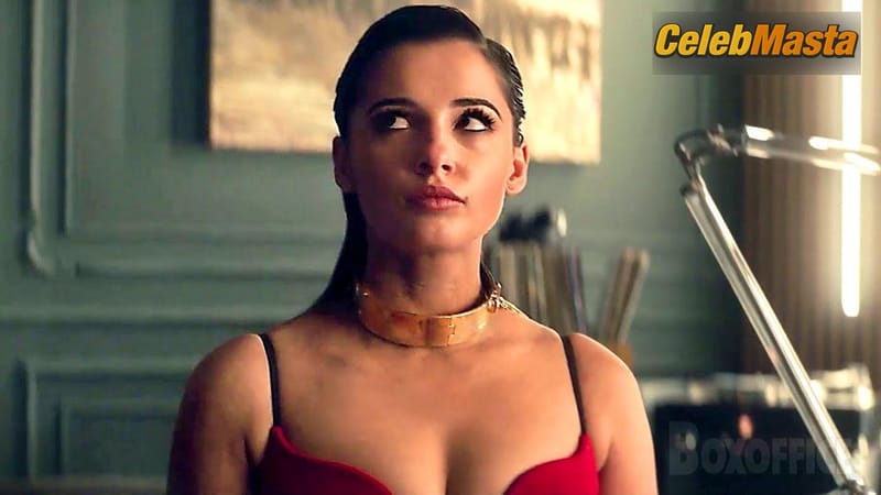 Naomi Scott Scene Photos Gallery from Charlie’s Angels photo 2