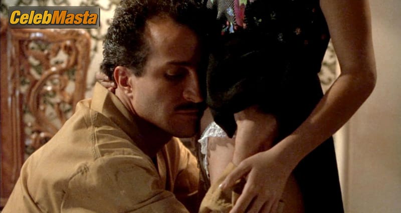 Photo Gallery: Salma Hayek in Midaq Alley photo 1