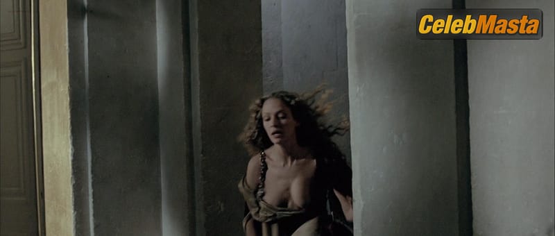 Uma Thurman Photo Gallery from Vatel photo 3