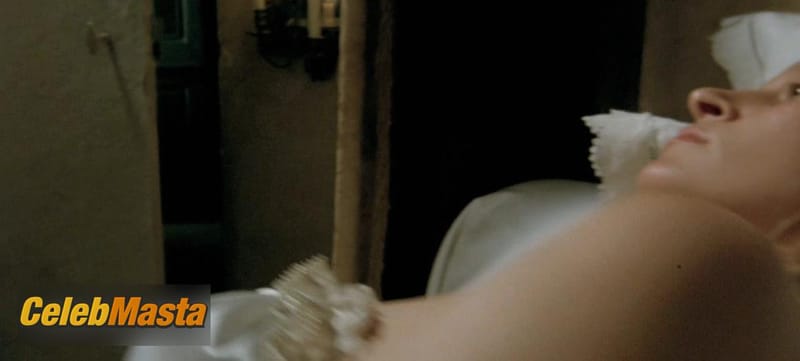 Uma Thurman Photo Gallery from Vatel photo 4