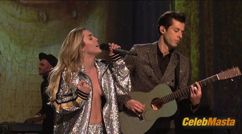 Photo Gallery: Miley Cyrus in Saturday Night Live photo 3