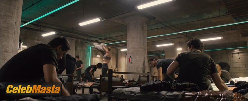 Shailene Woodley Photo Gallery from Divergent photo 2