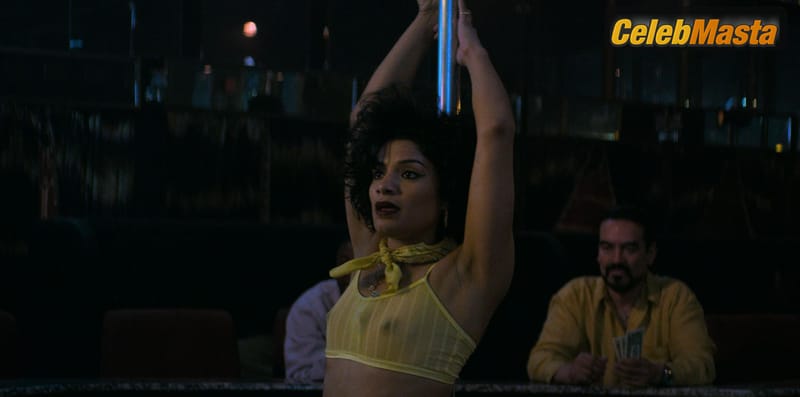 Shakira Barrera Scene Photos Gallery from Glow photo 3