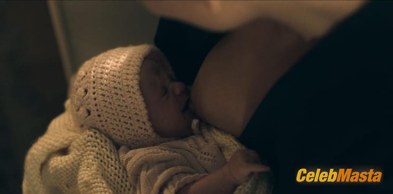 Yvonne Strahovski Photo Gallery from The Handmaid’s Tale photo 2
