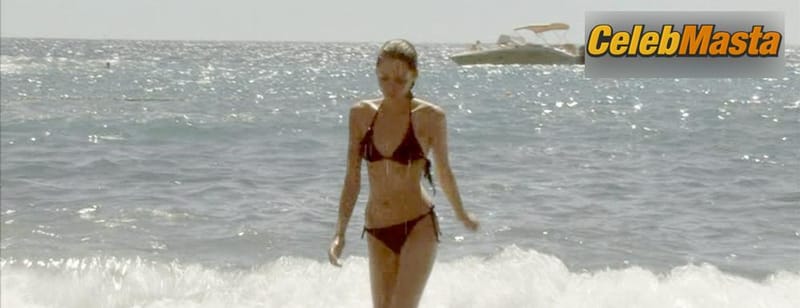 Willa Holland Photo Gallery from A Summer In Genoa photo 2