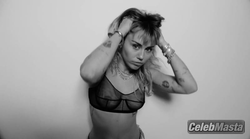 Miley Cyrus Scene Photos Gallery from She Is Coming – D.r.e.a.m. Sequence photo 3