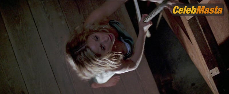 Sarah Michelle Gellar Scene Photos Gallery from I Know What You Did Last Summer photo 4
