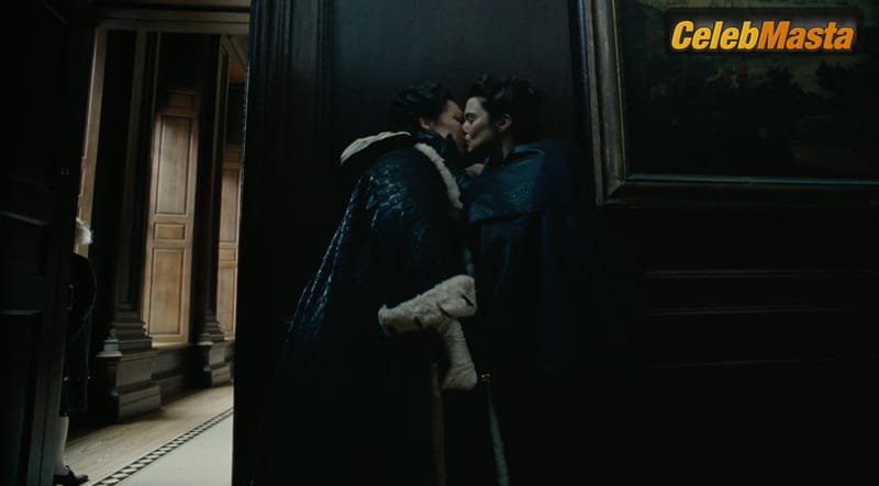 Photo Gallery: Rachel Weisz in The Favourite photo 1