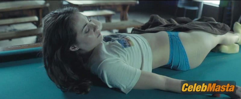 Willa Holland Scene Photos Gallery from The Dirty South photo 3