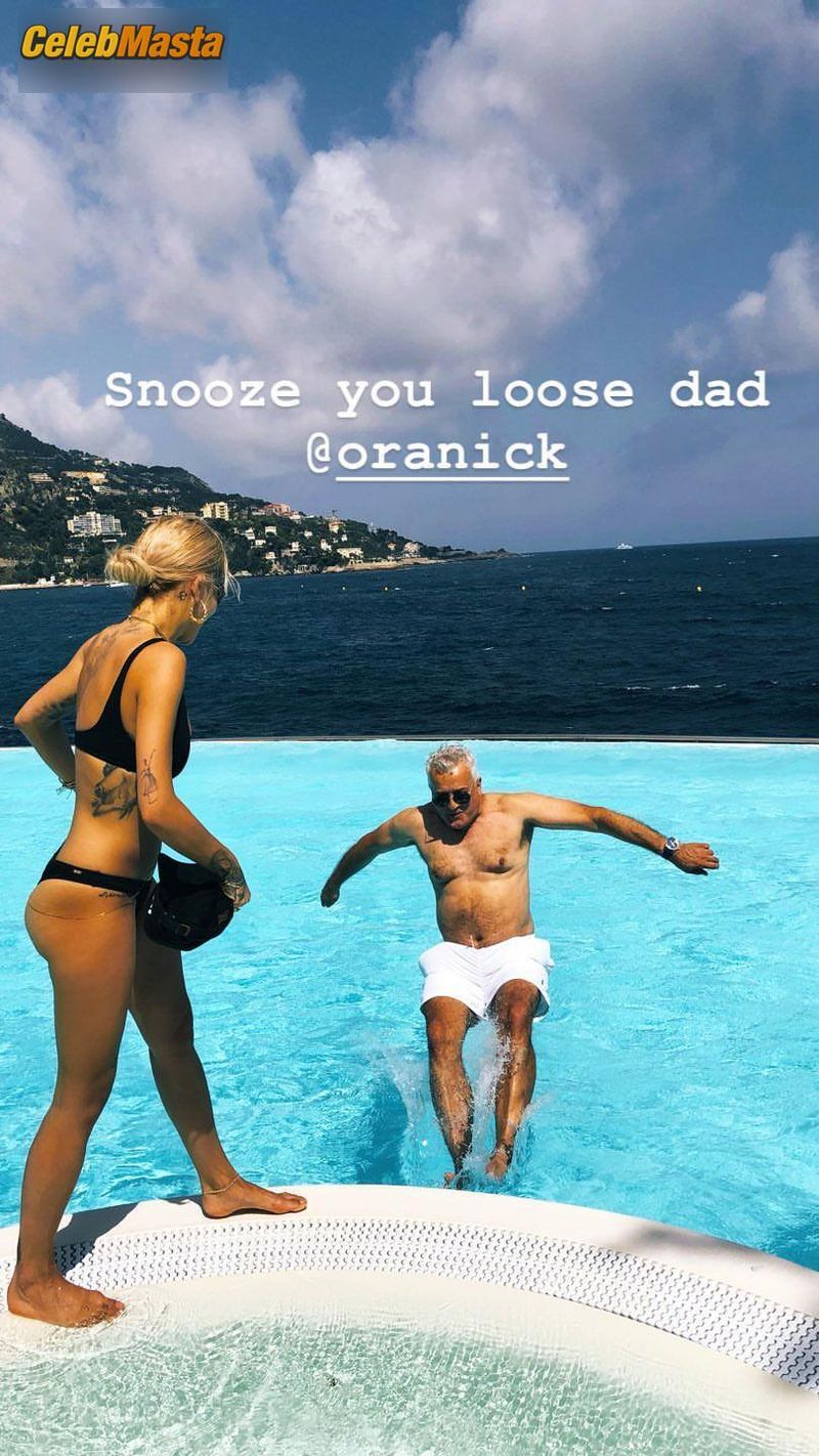 Rita Ora Pics: Sexy On The Beach photo 4