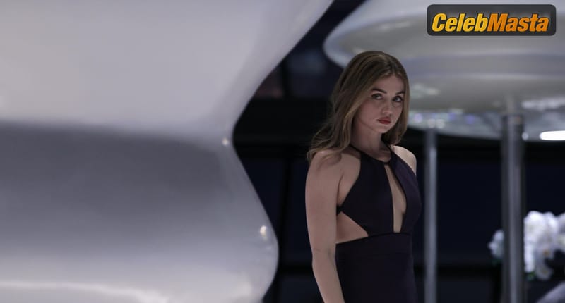 Ana de Armas Topless Photo Set from Ghosted photo 3