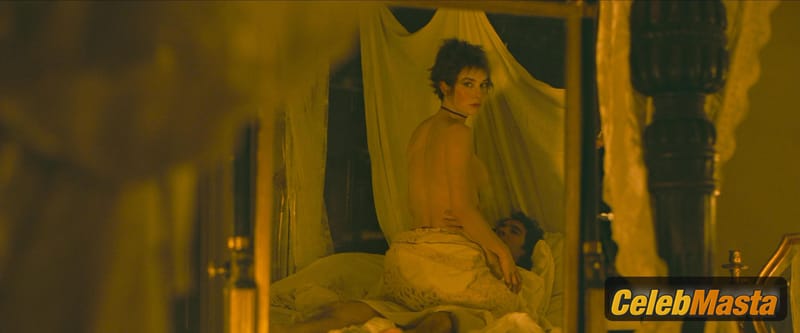 Vanessa Kirby Topless Photo Set from Napoleon photo 1