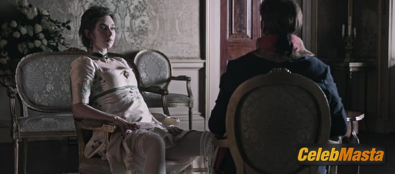Vanessa Kirby Topless Photo Set from Napoleon photo 3