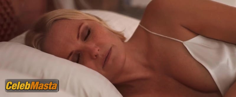 Photo Gallery: Malin Akerman in A Week In Paradise photo 1