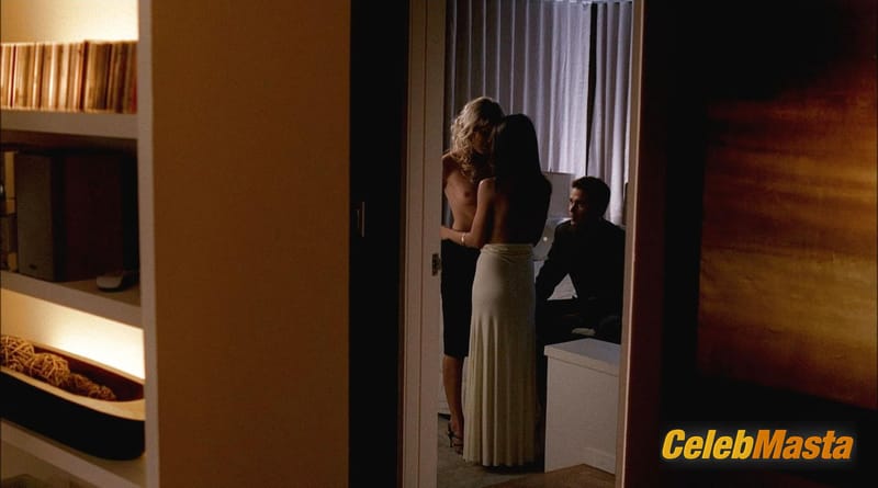 Malin Akerman Topless Photo Set from Entourage photo 3