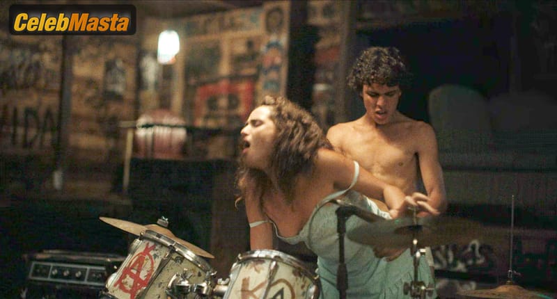 Adria Arjona Photo Collection from Los Frikis photo 2