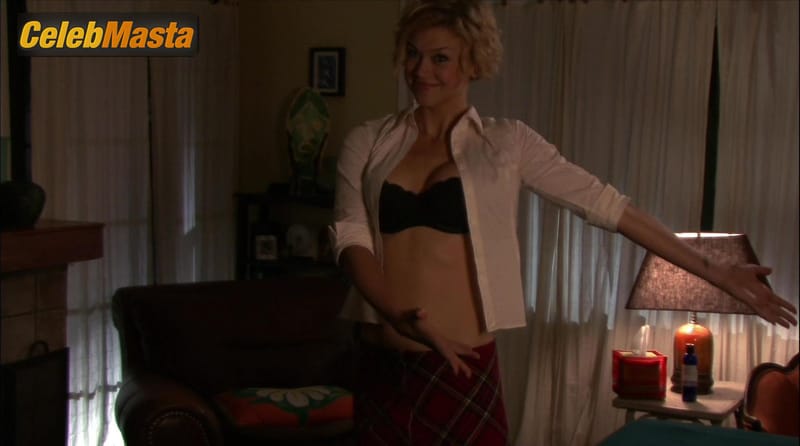 Photo Gallery: Adrianne Palicki in Women In Trouble photo 1
