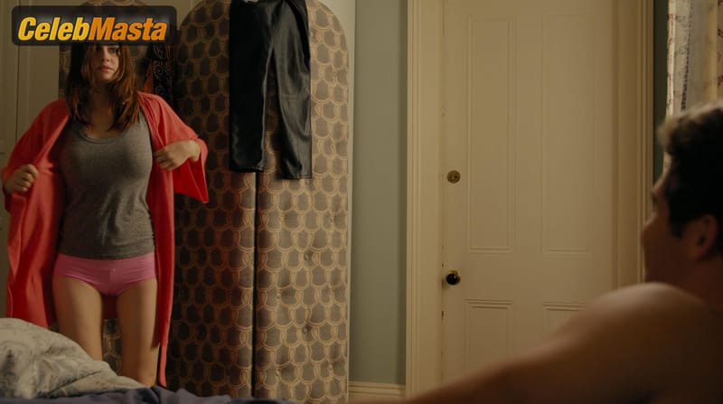 Photo Gallery: Alexandra Daddario in When We First Met photo 3