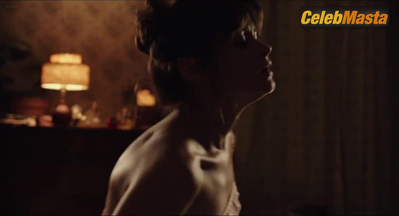 Alexis Bledel Scene Photos Gallery from Emily And Tim photo 3