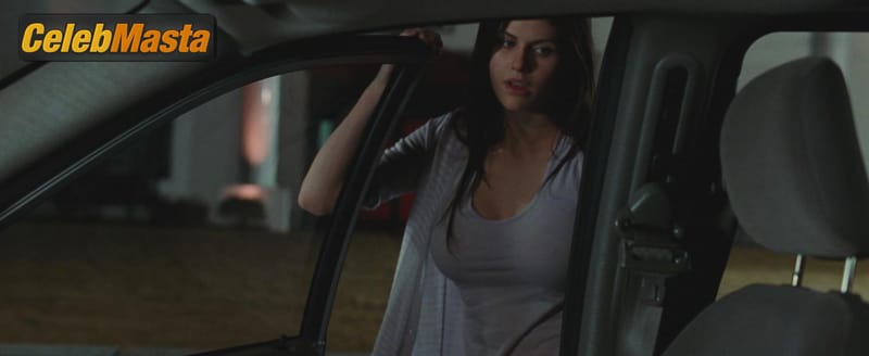 Alexandra Daddario Photo Gallery from Hall Pass photo 3