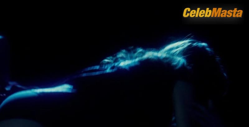 Alexis Dziena Photo Gallery from Nick And Norah’s Infinite Playlist photo 2