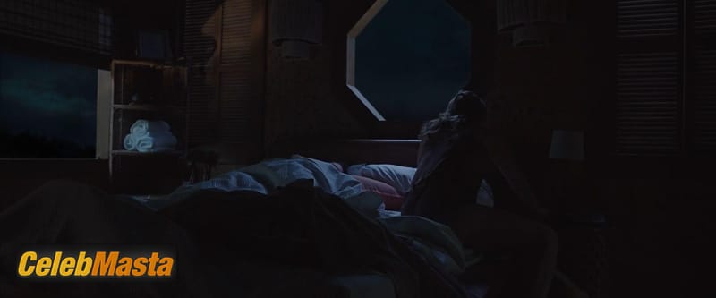 Photo Gallery: Alicia Silverstone in The Requin photo 3