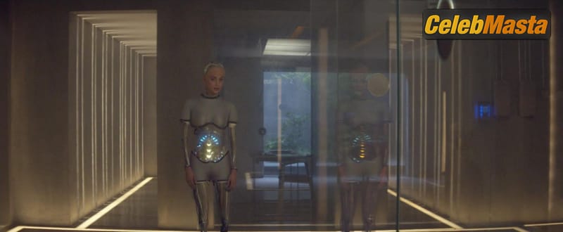 Alicia Vikander Photo Collection from Ex Machina photo 4
