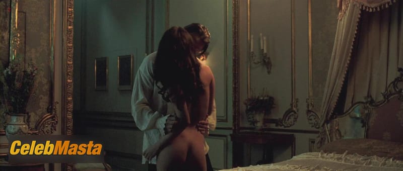 Photo Gallery: Alicia Vikander in A Royal Affair photo 2