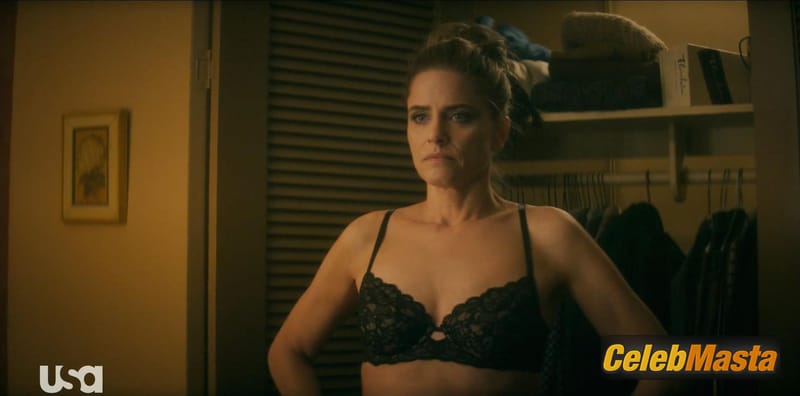 Amanda Peet Scene Photos Gallery from Dirty John photo 2