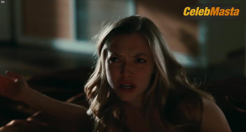 Amanda Seyfried Scene Photos Gallery from Chloe photo 2