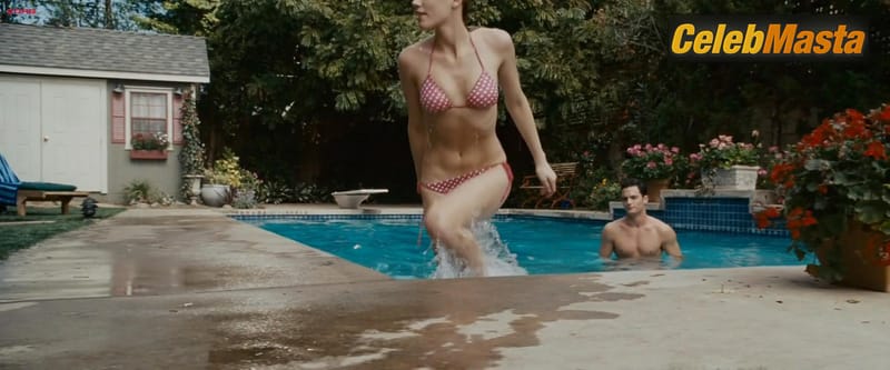 Amber Heard Photo Set from The Stepfather photo 1
