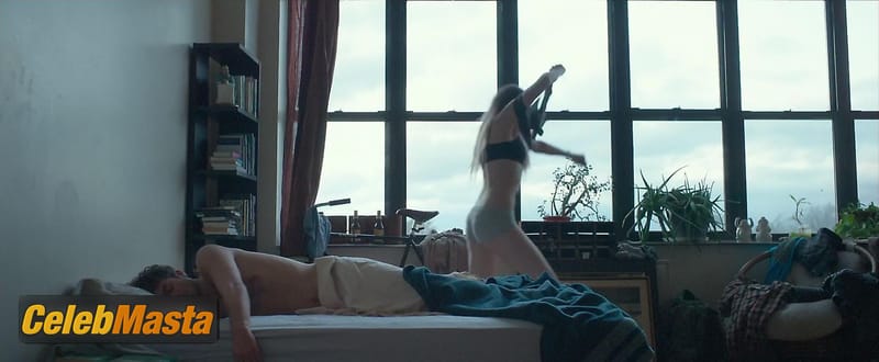 Photo Gallery: Amber Heard in One More Time photo 2