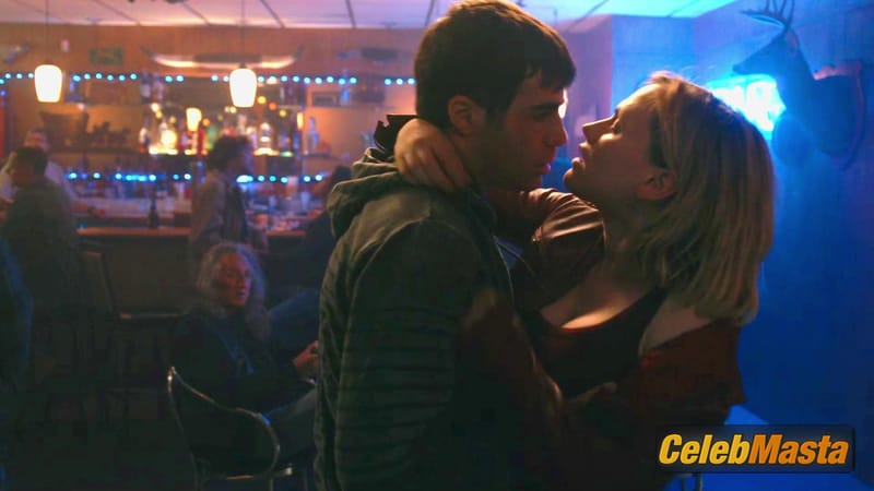 Anna Paquin Photo Gallery from Bellevue photo 4