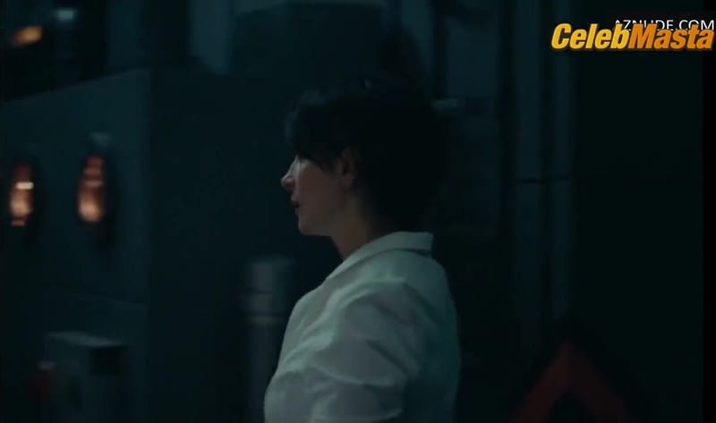 Mia Goth Lesbian, Booty Scene in High Life