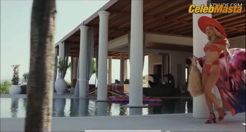 Kate Hudson and Madelyn Cline Bikini Scene in Glass Onion A Knives Out Mystery